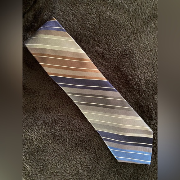 Calvin Klein Silk Tie - Picture 1 of 5